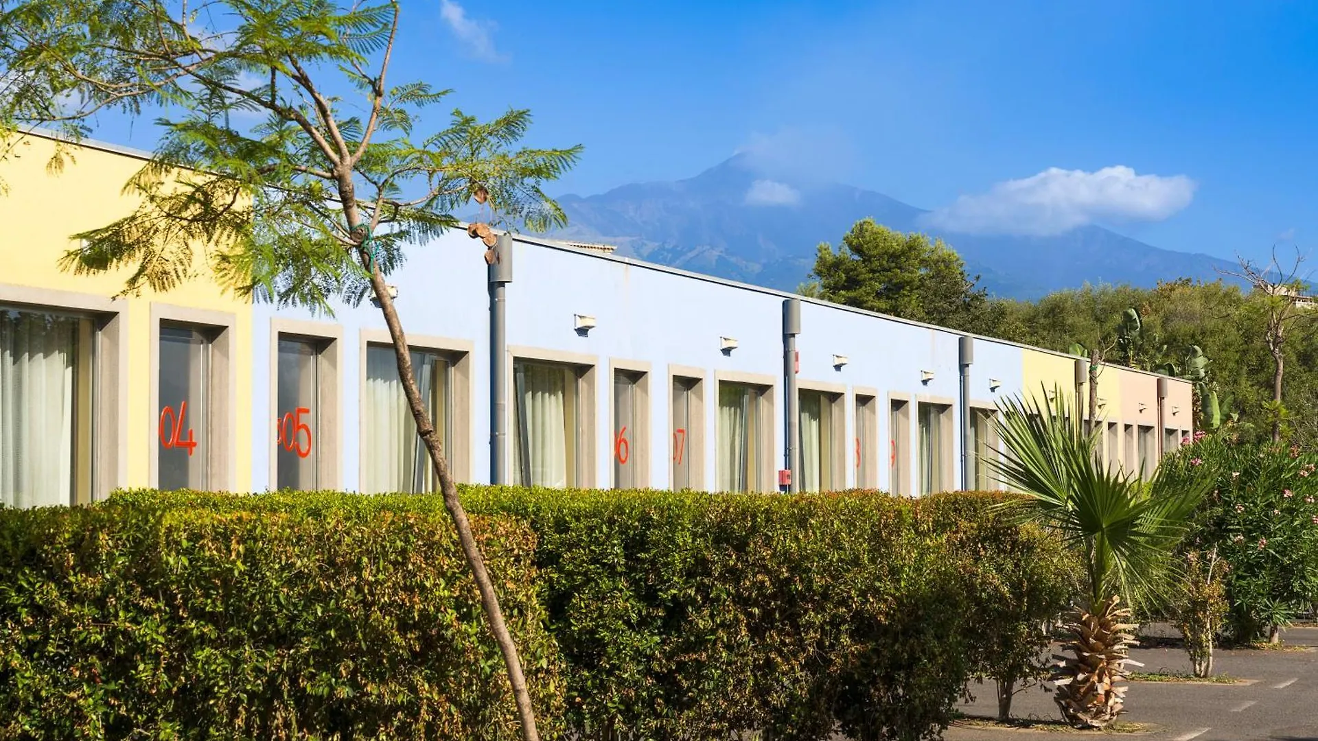 Hotel Ibis Styles Catania Acireale 4*,