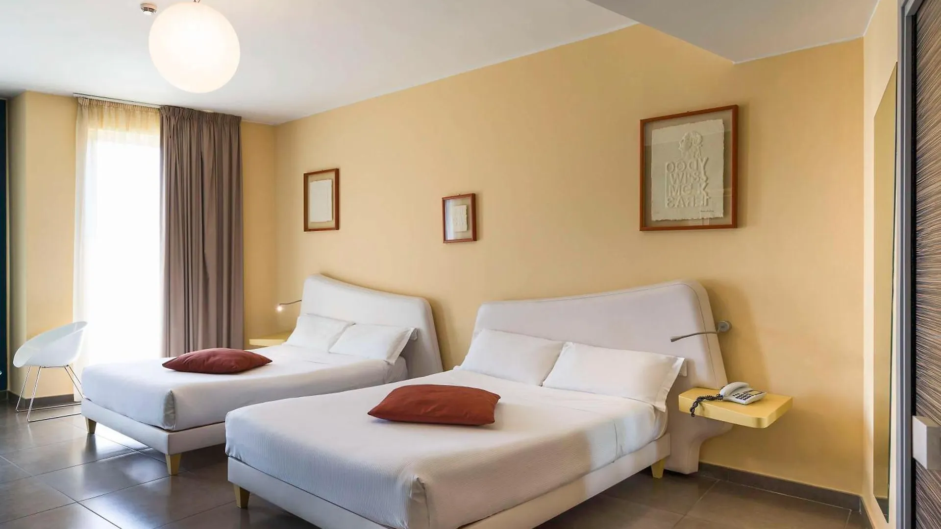 ****  Hotel Ibis Styles Catania Acireale Italie