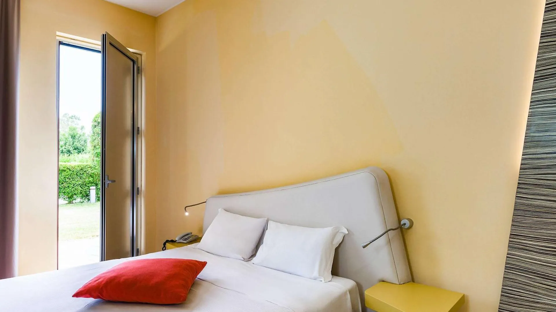 Hotel Ibis Styles Catania Acireale Italie
