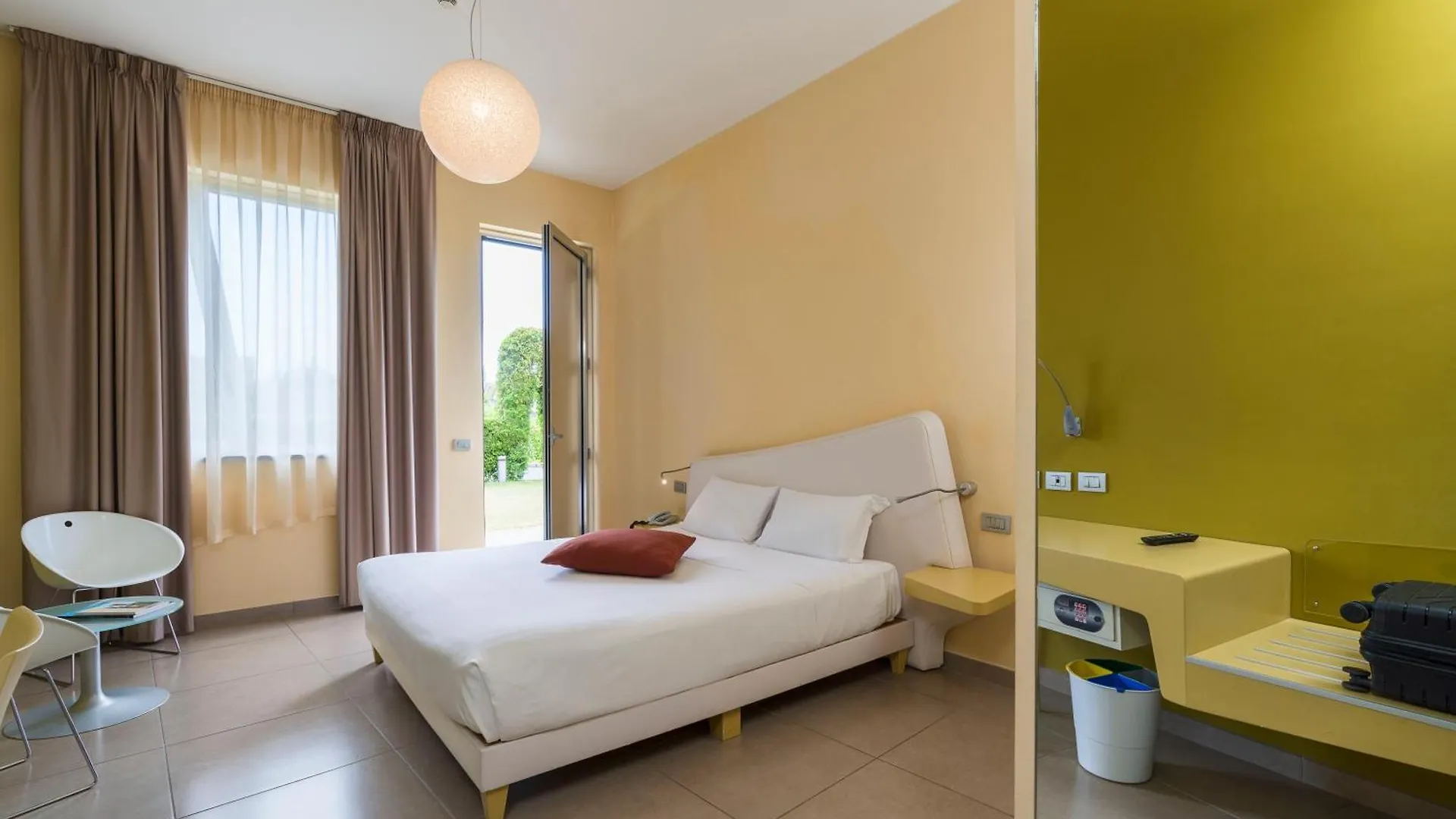 Hotel Ibis Styles Catania Acireale Italie